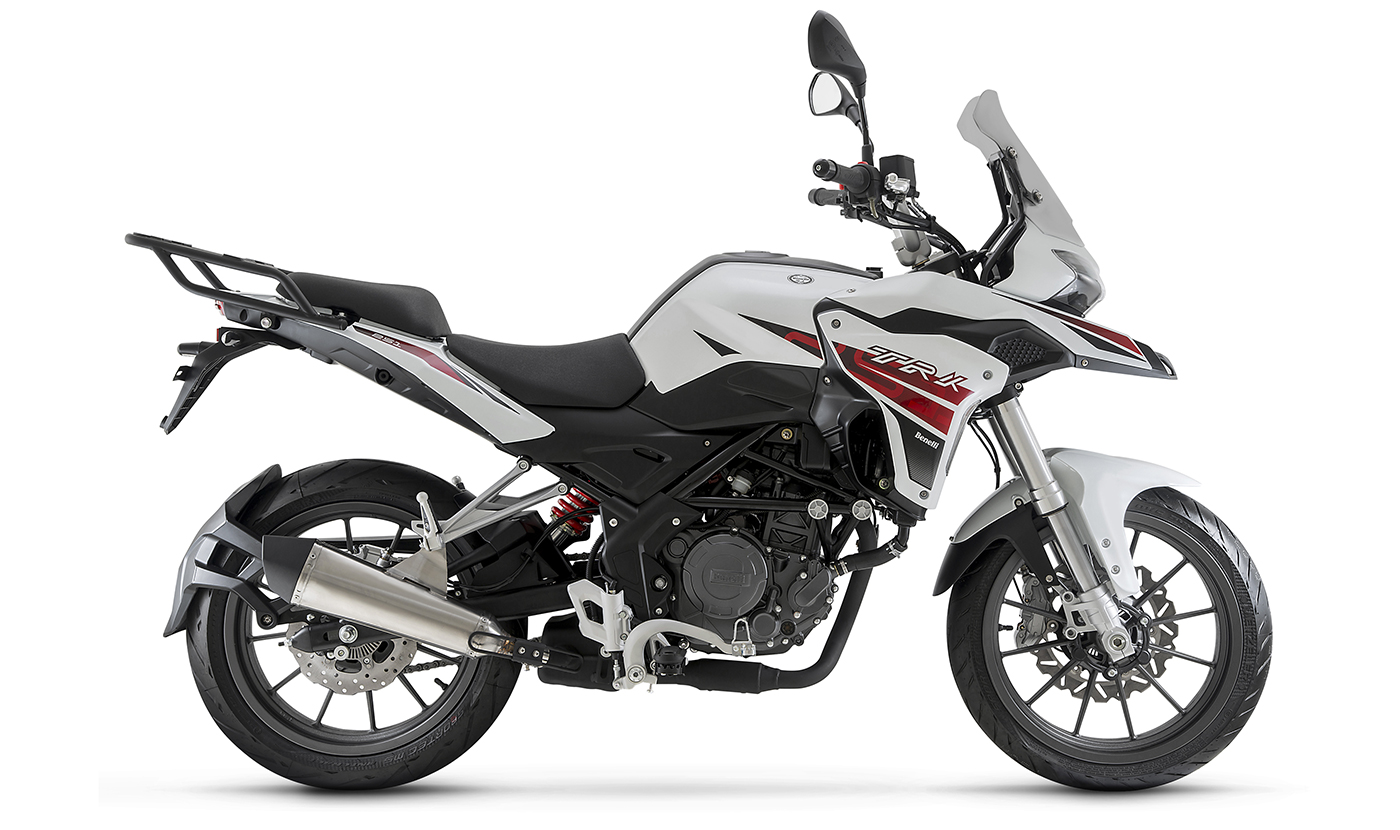 Benelli TRK 251 blanco